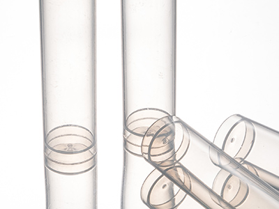 管體透明，無刻度，可視度好，可立底